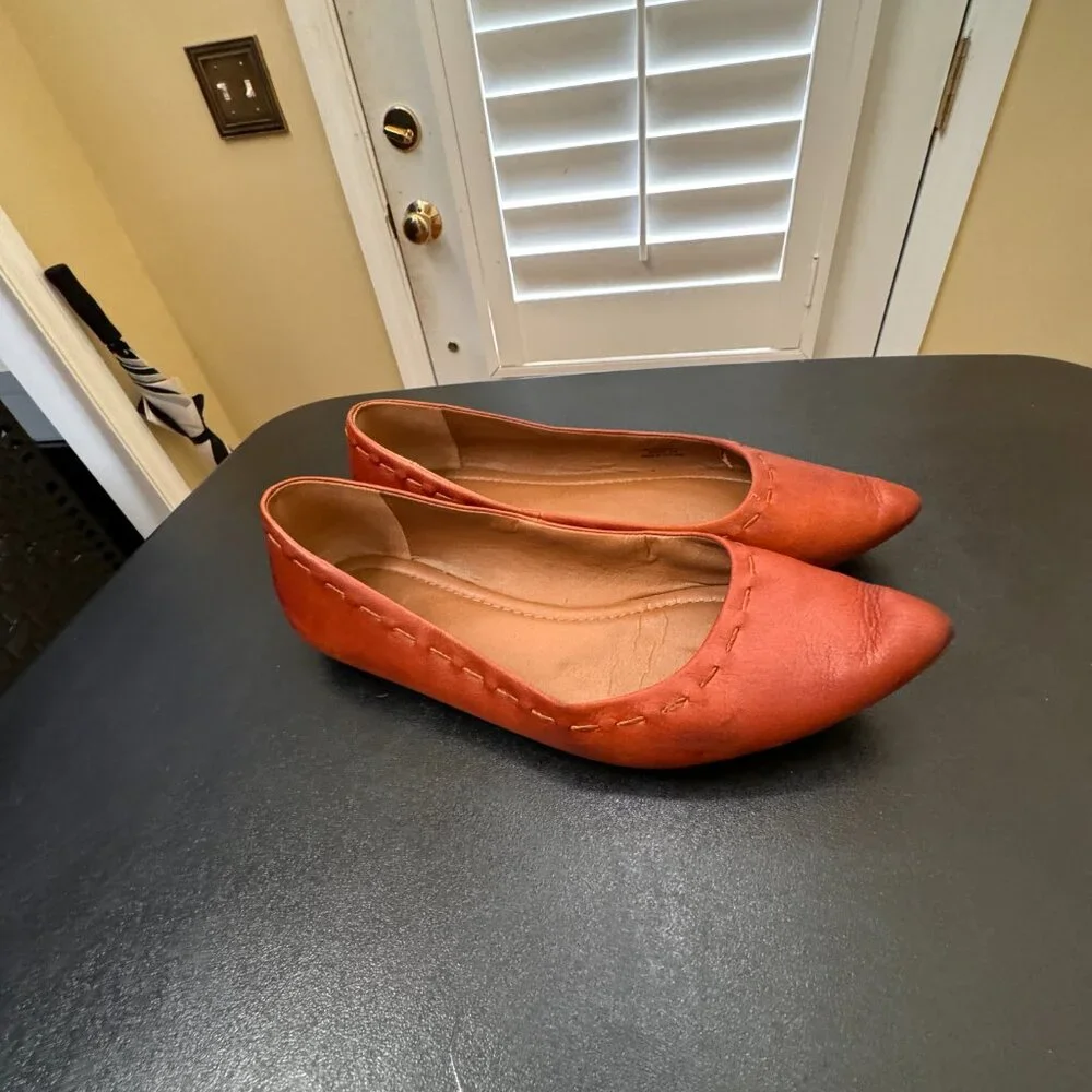 Frye kiki tan leather ballet flats with pointed toe size 8